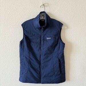 Women's Patagonia Nano-Air Vest, Size Medium in Classic Navy.